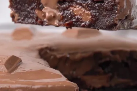 Kek Coklat Pisang Cadbury