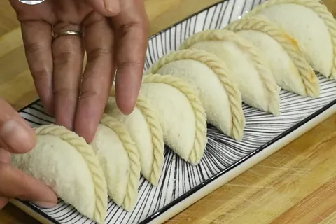 Karipap Roti Inti Sardin