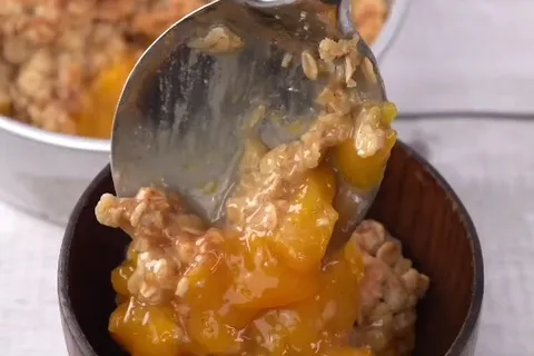 Peach Crumble