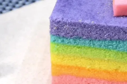 Kek Kukus Pelangi