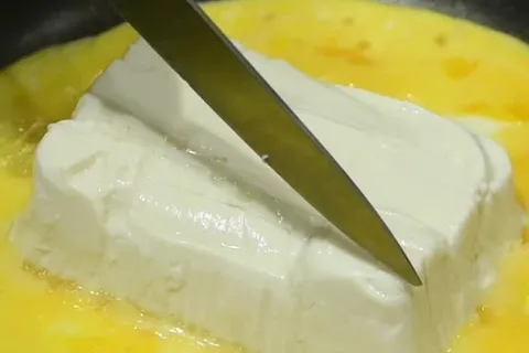 Tauhu Lembut dengan Telur