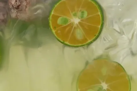 4 Minuman Berbuka Tropika