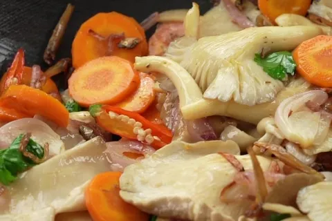 Stir-Fried Mushroom
