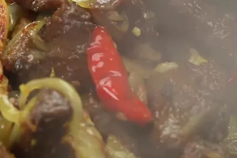 Daging Goreng Kunyit