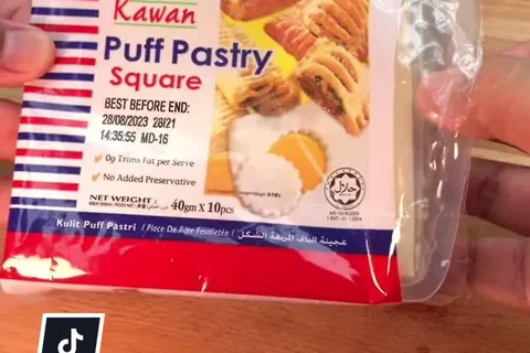Pastri Buah Naga