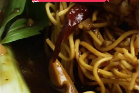 Sizzling Yi Mee
