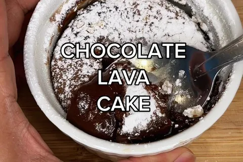 Kek Lava Coklat