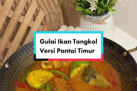 Gulai Ikan Tongkol Pantai Timur