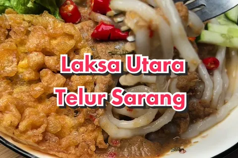 Laksa Utara dengan Telur Krispi