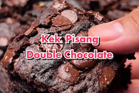 Kek Pisang Double Coklat Moist