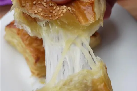 Cheesy Chicken Puff