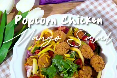 Popcorn Chicken Mango Salad