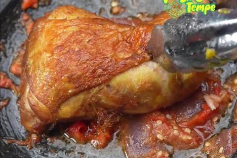 Ayam Penyet Sambal Tempeh