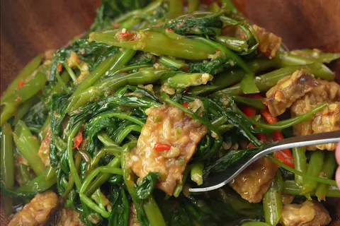 Kangkung Goreng Tempe
