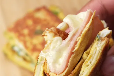 Sarapan Telur Lauf Ayam Cheesy