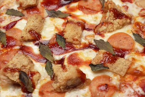 Pizza Ayam Gunting BBQ
