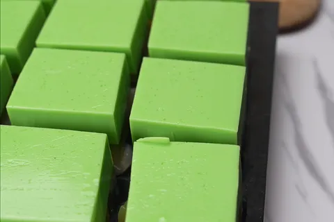 Agar-Agar Lapis Pandan Kokonat