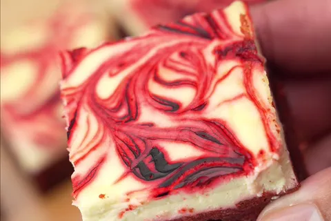 Red Velvet Cheese Brownies
