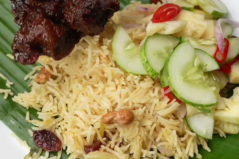 Daging Masak Hitam Berempah