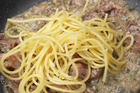 Beef Aglio e Olio Express