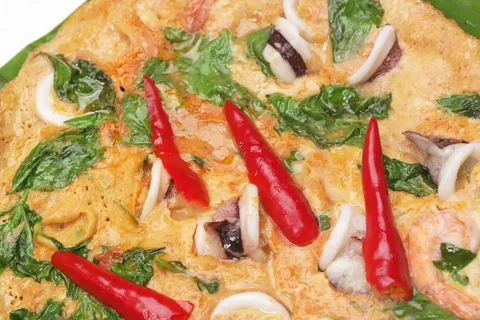 Tom Yum Thai Omelette