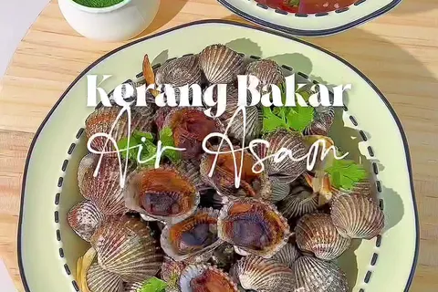 Kerang Bakar dengan Air Asam