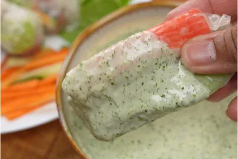 Vietnam Roll dengan Sos Hijau