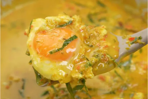 Telur Ayam Masak Cili Padi