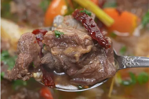 Sup Daging Tom Sup Thai