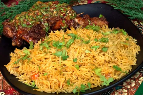 Nasi Kaumuk dengan Ayam Goreng Thai