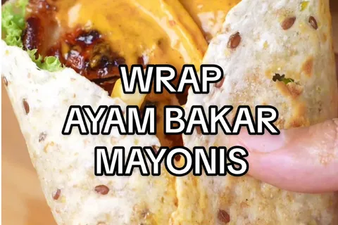 Wrap Ayam Bakar dan Puding Roti