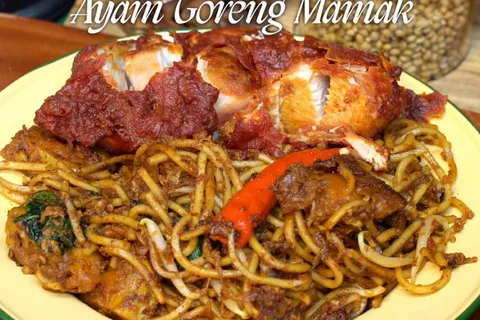 Mee Goreng Ayam Mamak