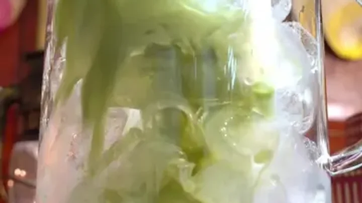 Ramadan Bersama Hamdan: Green Tea Thai. Minuman teh hijau pekat dengan ais & vanilla, segar untuk berbuka!