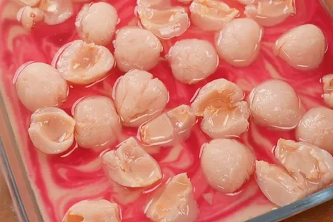 Jelly Rose Lychee & Strawberry Cocktail