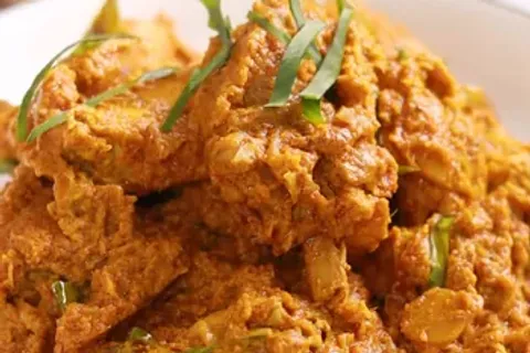 Rendang Puteri Perak dengan rahsia keluarga untuk rasa lebih padu.