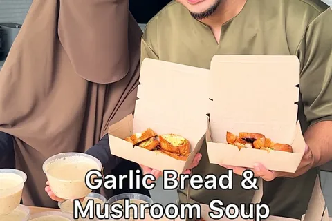 Garlic Bread dan Mushroom Soup