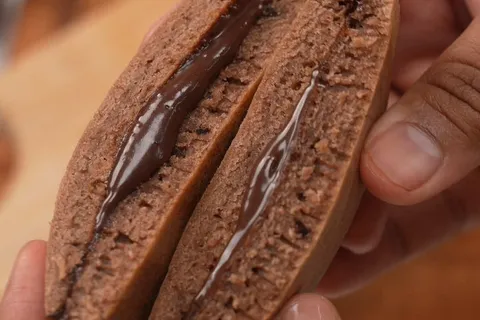 Dorayaki Coklat