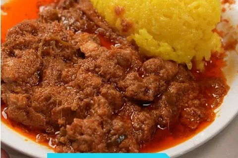 Rendang Ayam dan Pulut Kuning