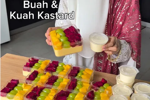 Puding Buah Kustek