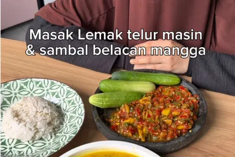 Sotong Sumbat Telur Masak Lemak