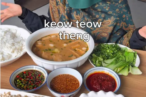 Ketiauteng Sup Ayam dan Udang