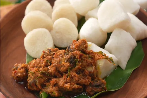 Rendang Kerang dan Puding Kelapa