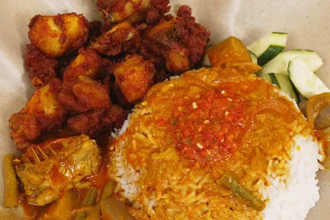 Nasi Kakuk