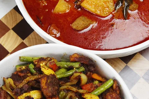 Kari Daging dan Ayam Goreng Kunyit