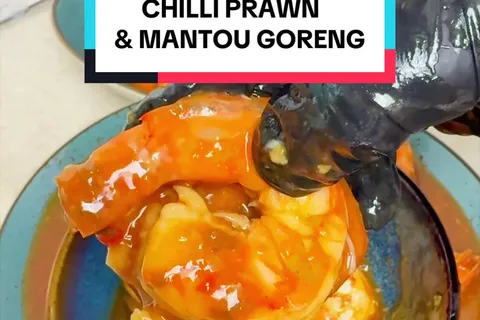 Chili Prawn dengan Mantau Goreng