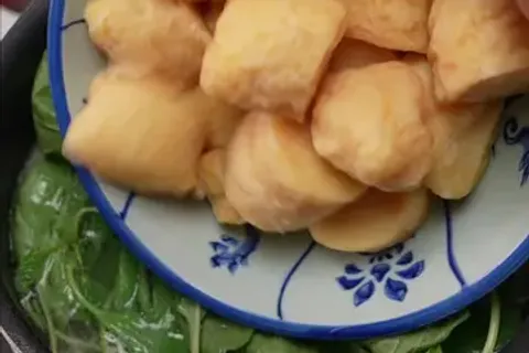 Sup Tofu Telur Cendawan