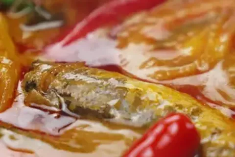 Kari Sade dan Roti Jala